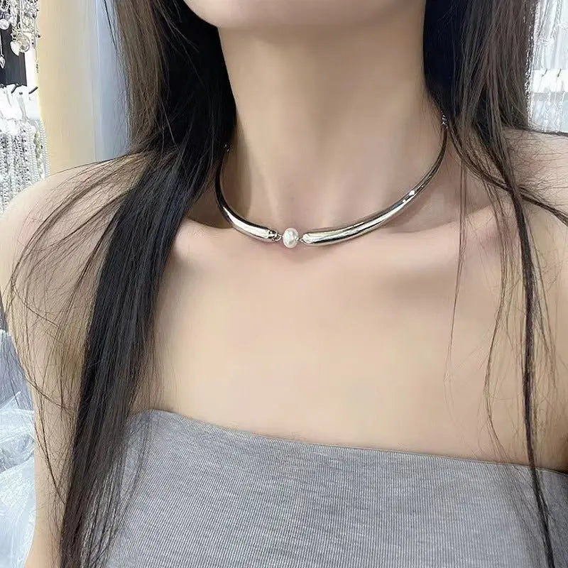 Women's Luxury Pearl Necklace Advibe Studio